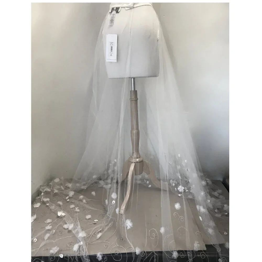 Theia ava ivory